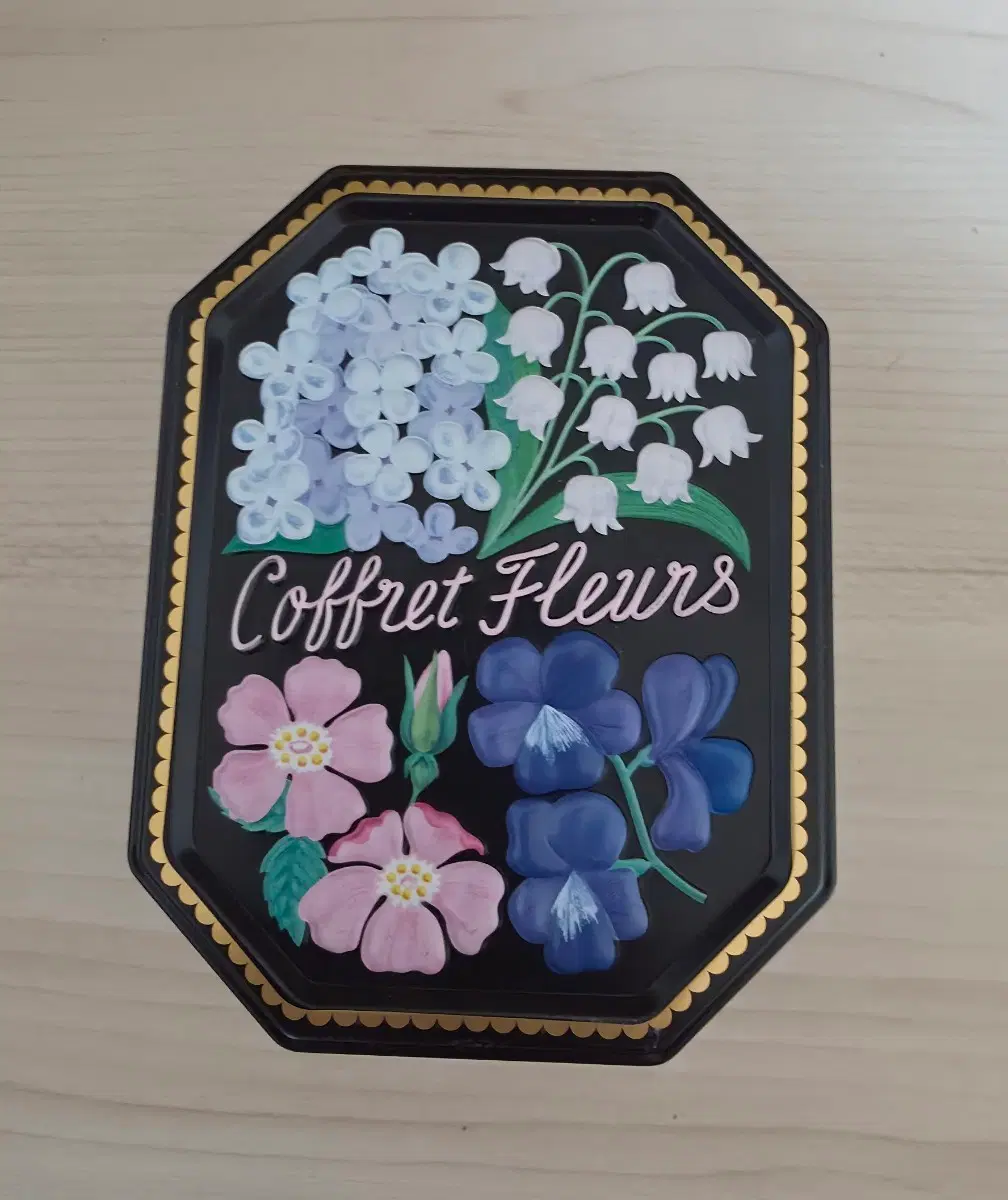 모로조프 플라워 초콜릿 틴케이스