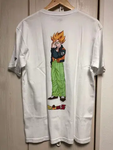 New Era x Dragon Ball Z 티셔츠
