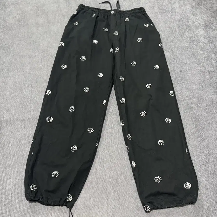 XL 위캔더스 바지