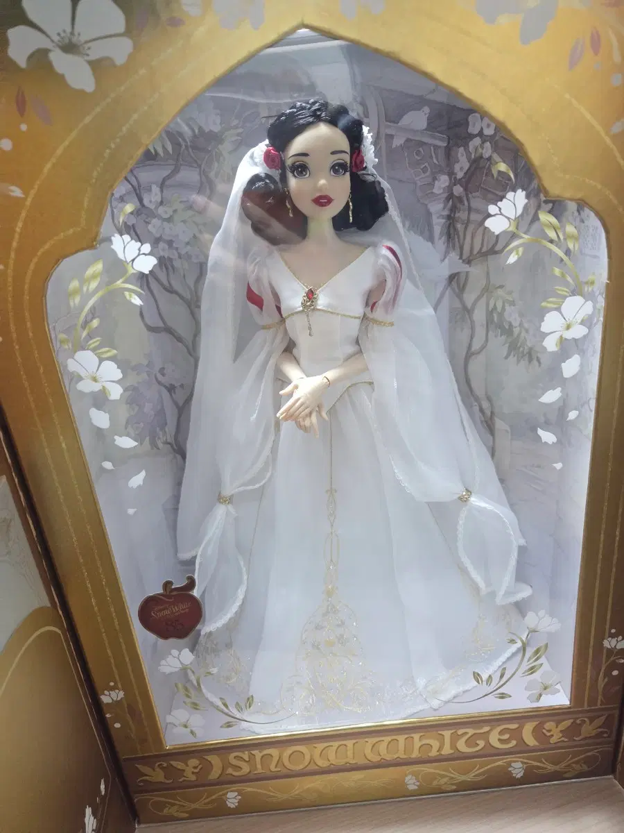 디즈니 85주년 한정판 백설공주 인형 리밋돌
