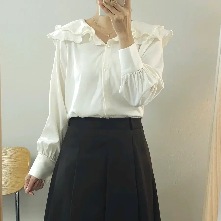 (F)on-ni 여성 프릴 카라 긴팔 블라우스 C4W4958
