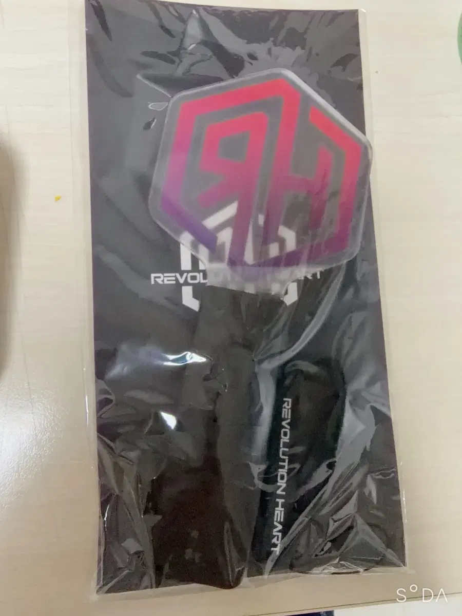 리레볼루션 응원봉