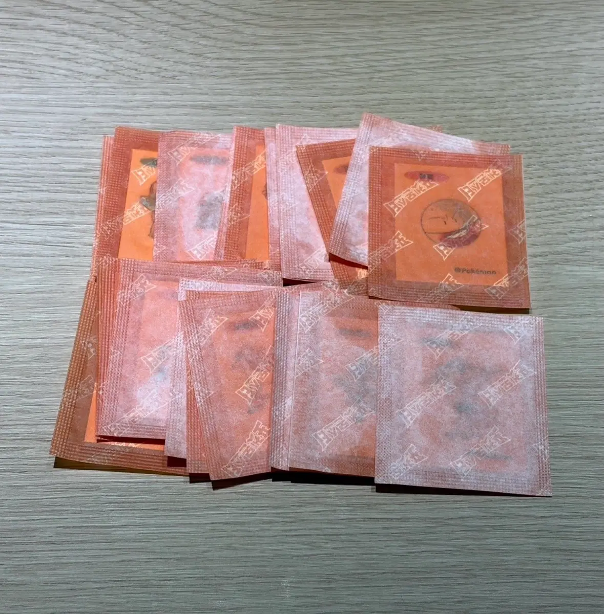 개별 포켓몬 띠부씰 마나피 그란돈 이상해씨 꼬부기 썬더  라프라스 등