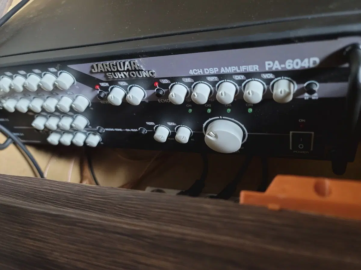 Jarguar PA-604d 4채널 파워 앰프 + 10인치 스피커 2기 세트