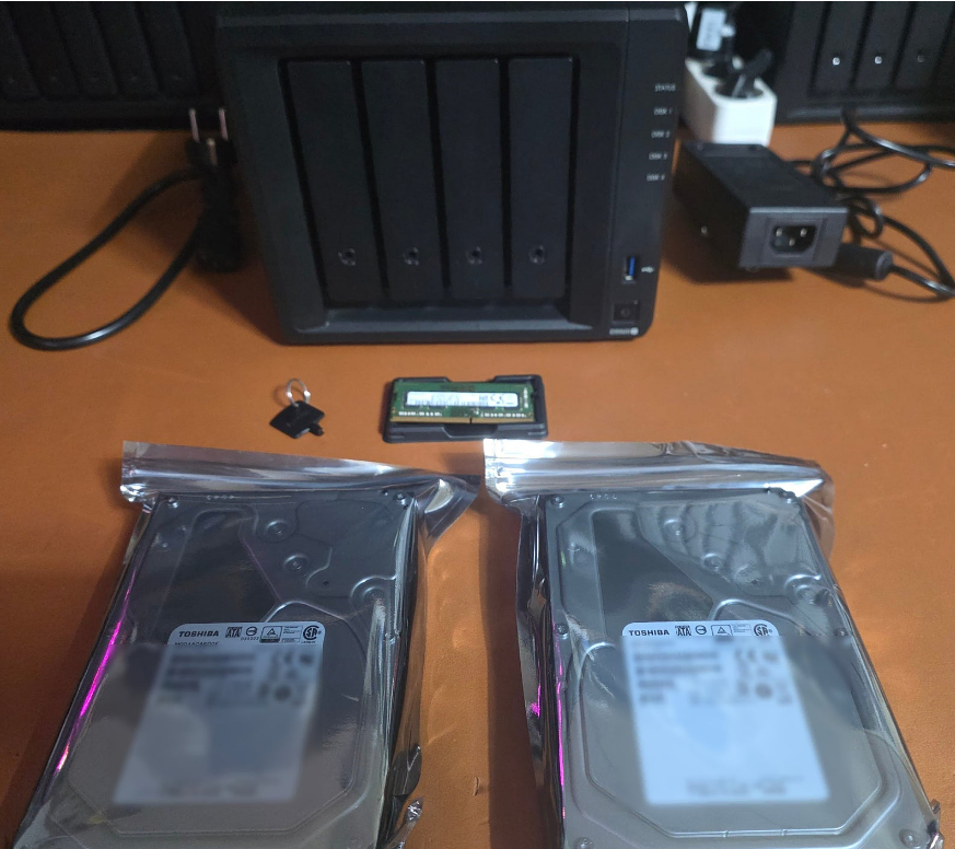 시놀로지 DS920+ 서버용 HDD MG 12TB 12테라