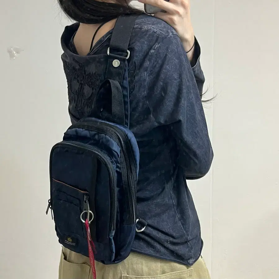 알파인더스트리 나일론 슬링백