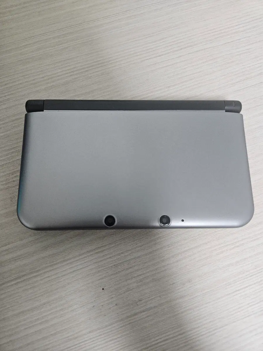 닌텐도 3DS XL 실버