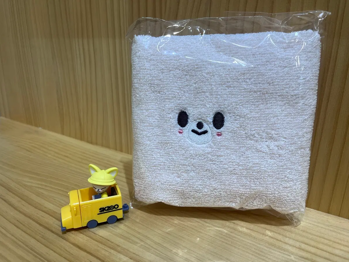 Stray Kids SKZOO BbokAri Towel BbokAri Gacha Bulk