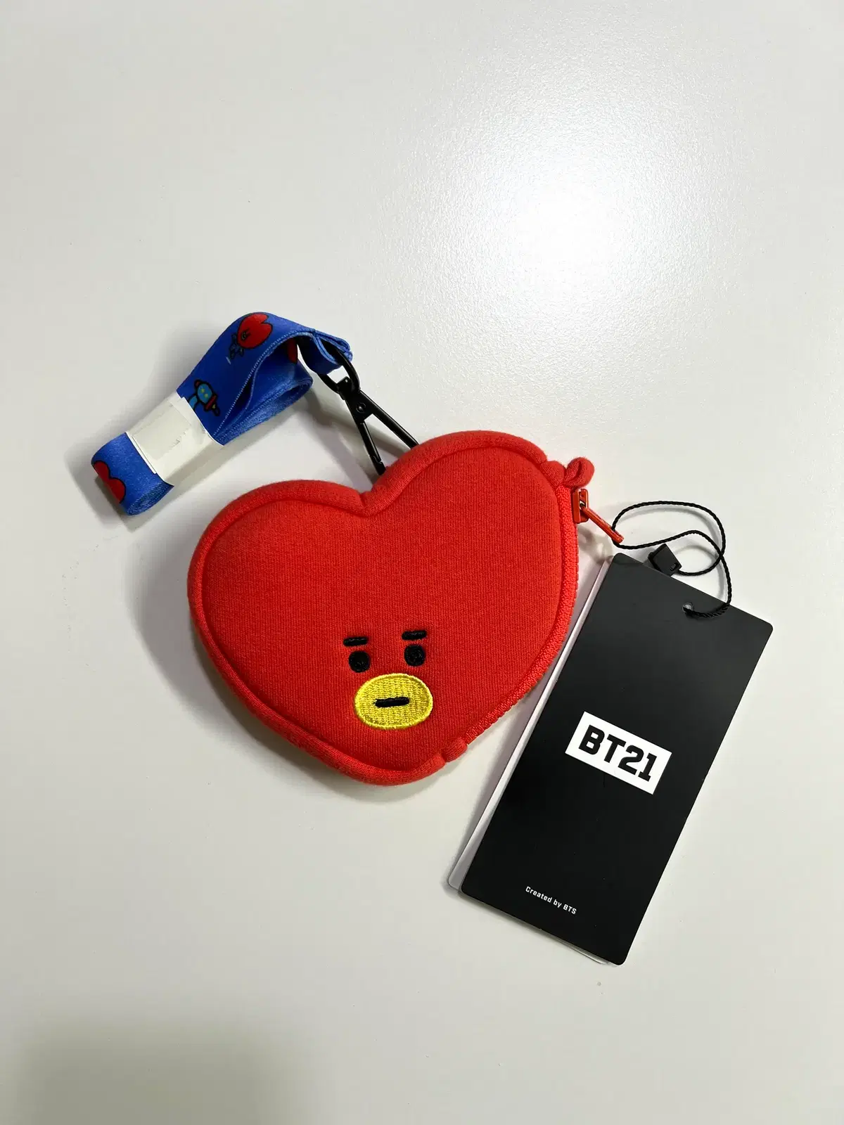(새상품) BT21 타타 동전지갑 파우치 스트랩 방탄