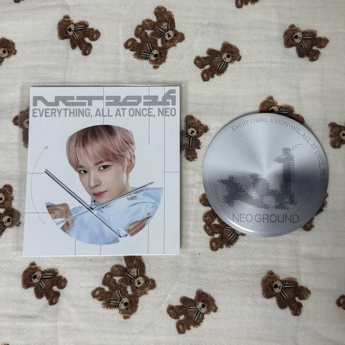 NCT WISH 엔시티 위시 유우시 네오그라운드 핀버튼