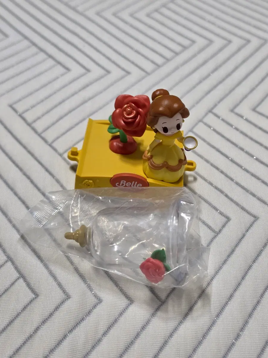 [새상품] 52TOYS 디즈니 로맨틱 퍼레이드 피규어 벨