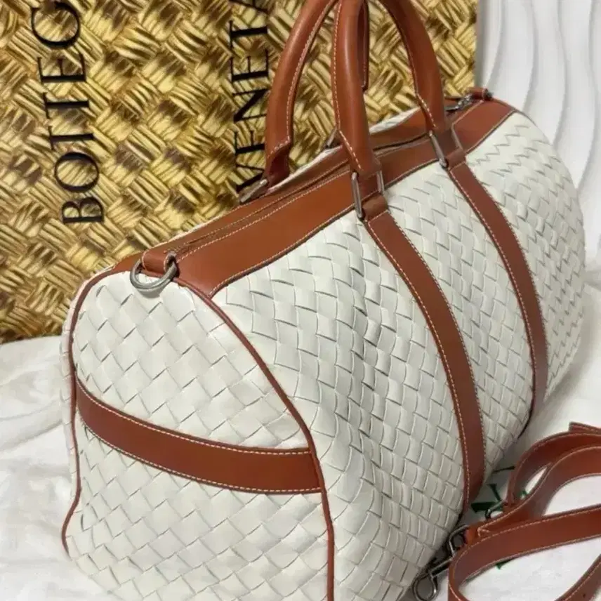 보테가베네타 BOTTEGA BENTA 보테가 베네타 인트레치아토 더플백 사진 6