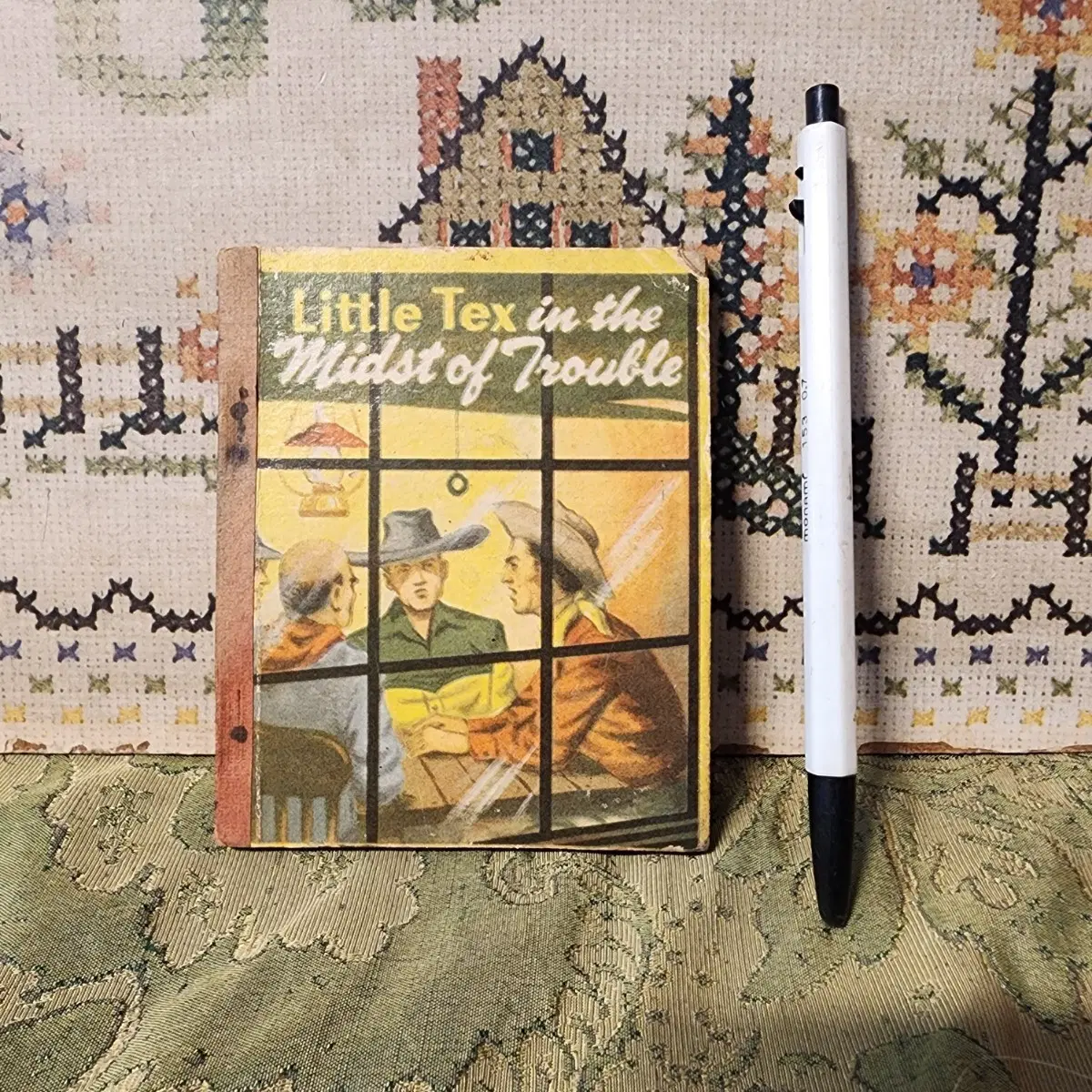 USA1949년에 Samuel Lowe Company에서 발행한 빈티지 어린이용 포켓북
