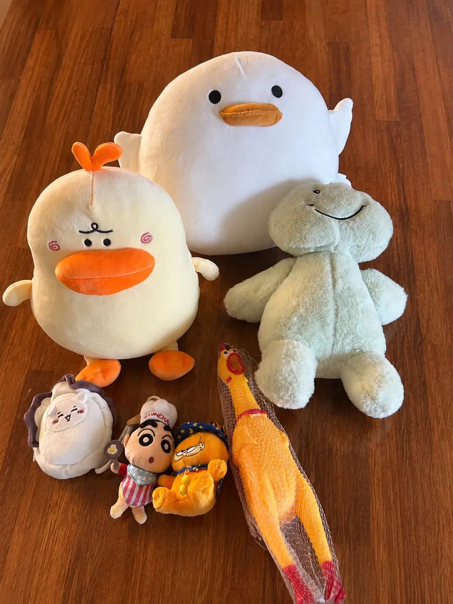 카카오톡 선물하기, 짱구, 그로밋, 오리, 개구리 등 인형 및 쿠션 판매