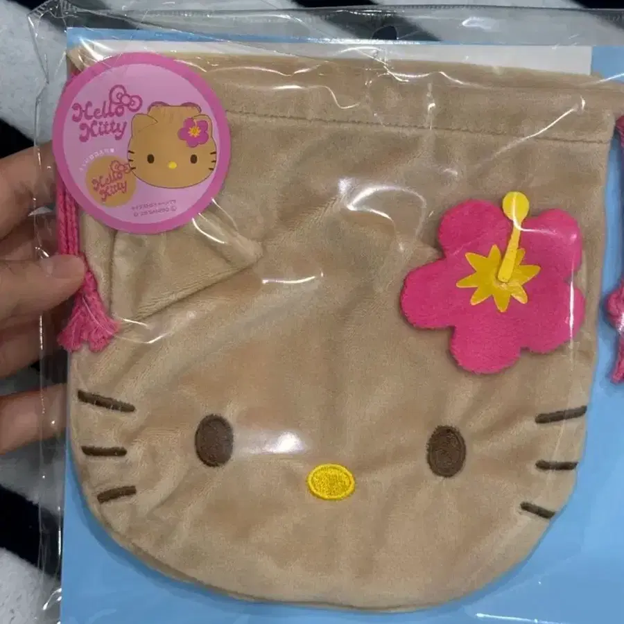 미개봉 태닝 키티 파우치 산리오 일본 정품 굿즈 수납