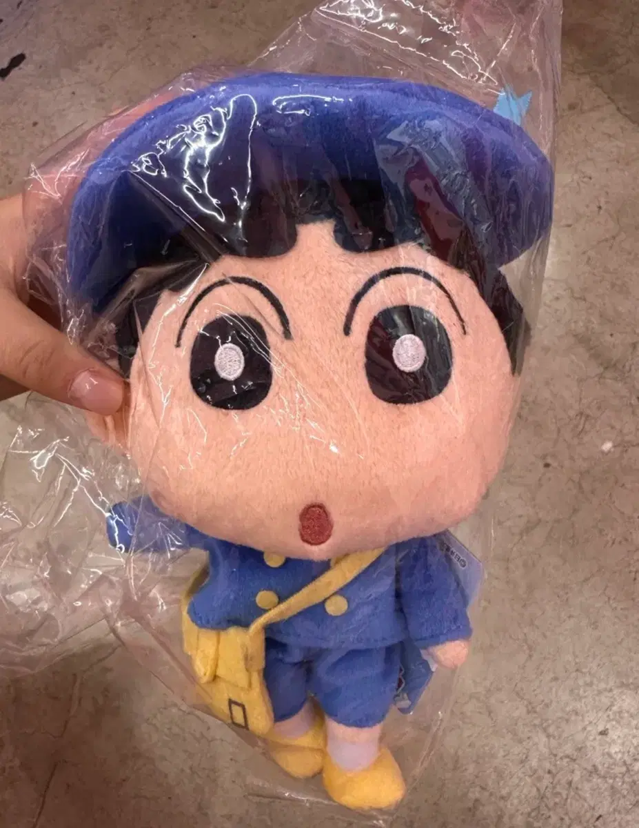 짱구 유치원 가방 인형 일본 정품 입니다!!