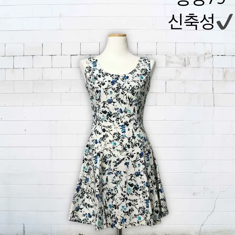 플로럴 패턴 안감배색 민소매 원피스 새상품