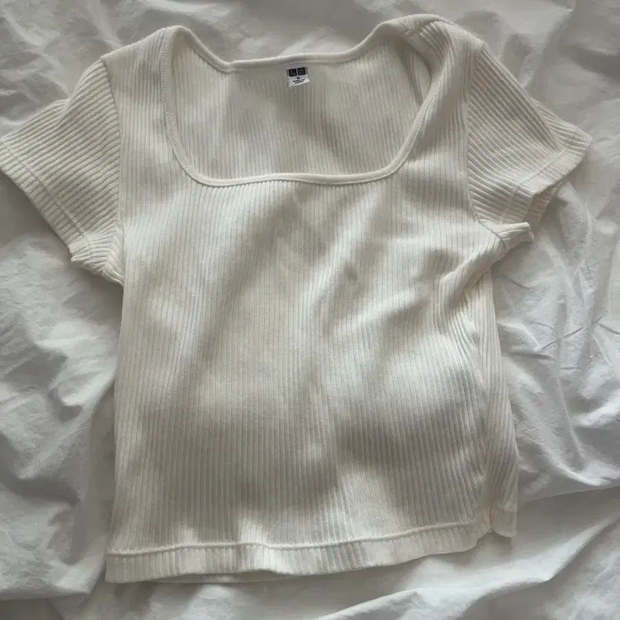 (미착용) 유니클로 스퀘어넥 골지 크롭 티셔츠 리브드 자라 h&m 프릴 화이트 핑크