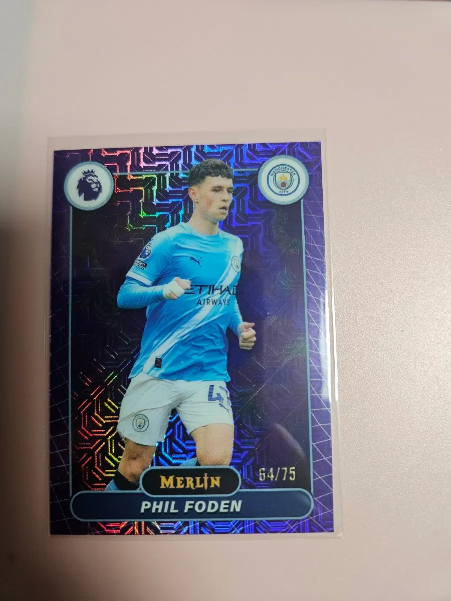 축구)필 포든 75장 한정 2026 탑스 Merlin 퍼플 모조 리플렉터