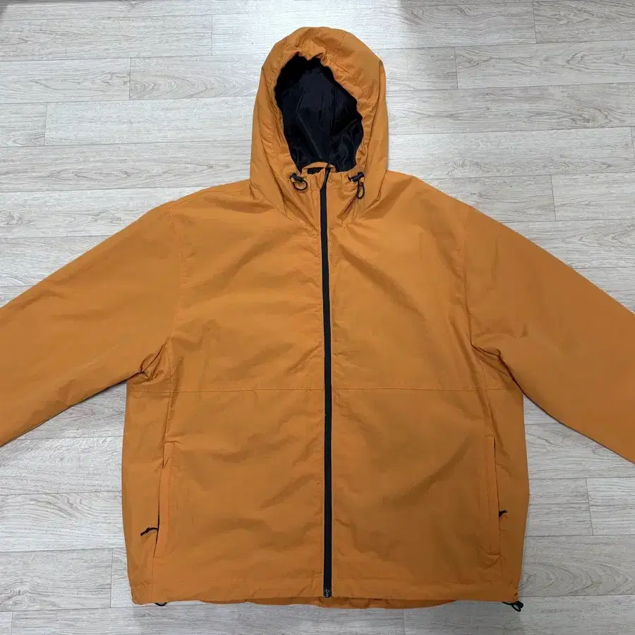 H&M 오렌지컬러 바람막이 XL사이즈