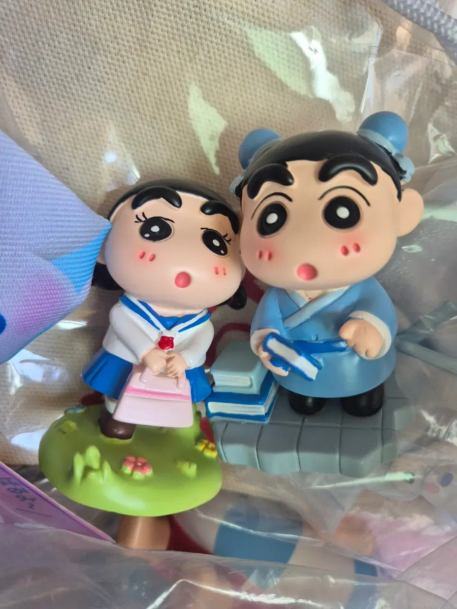 짱구는못말려 피규어 2종 세트