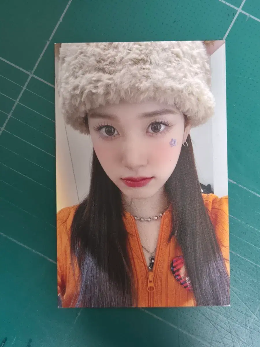 Stayc J Teddy Bear album Apple Music pre-order benefit photocard