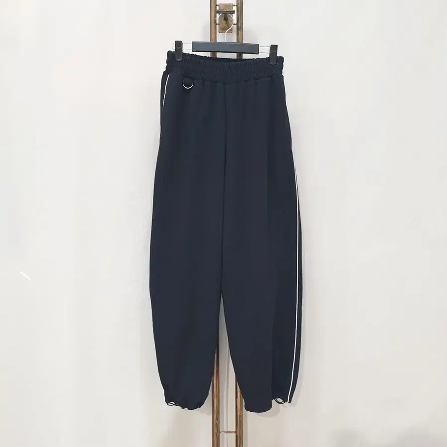 (JJ70477)테이크이지 라인D라인 스웻팬츠 S