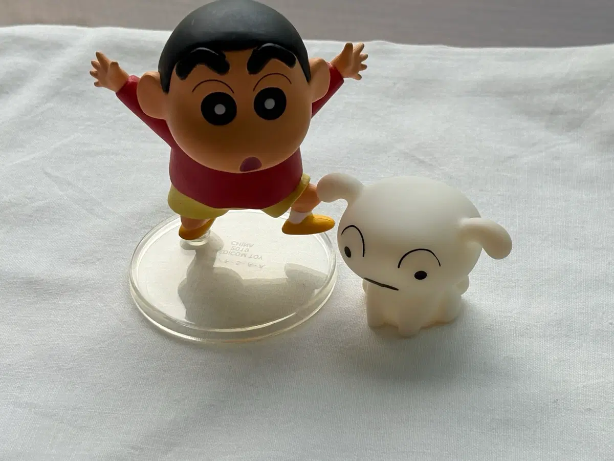 메디콤 토이 짱구피규어 (흰둥이 소프비 피규어 포함)