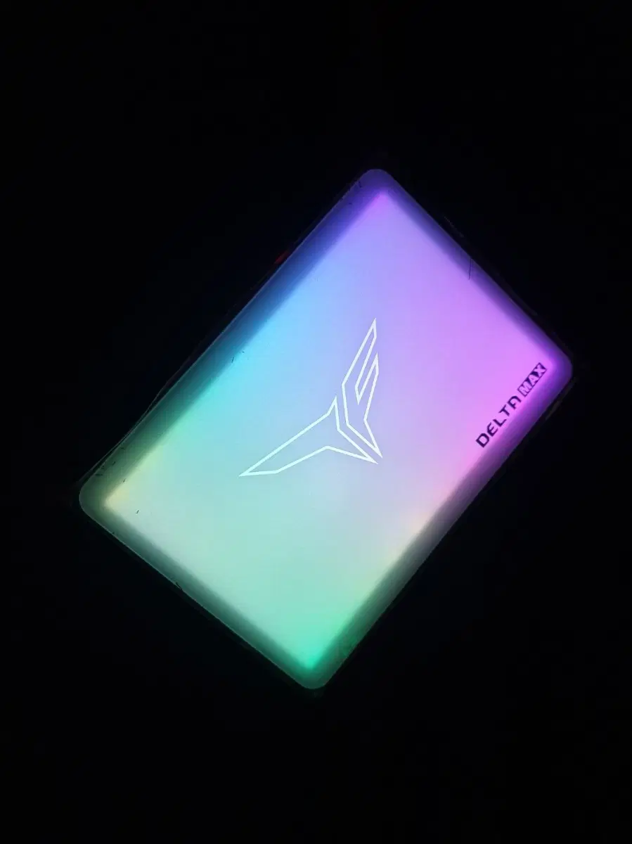 팀그룹 T-포스 델타 맥스 RGB/SSD(1TB)/화이트 에디션(미개봉)