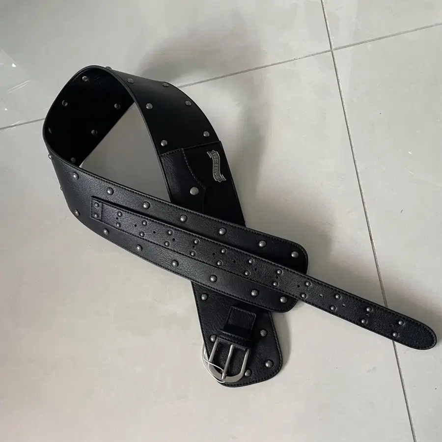 XLARGE 엑스라지 studded thick belt