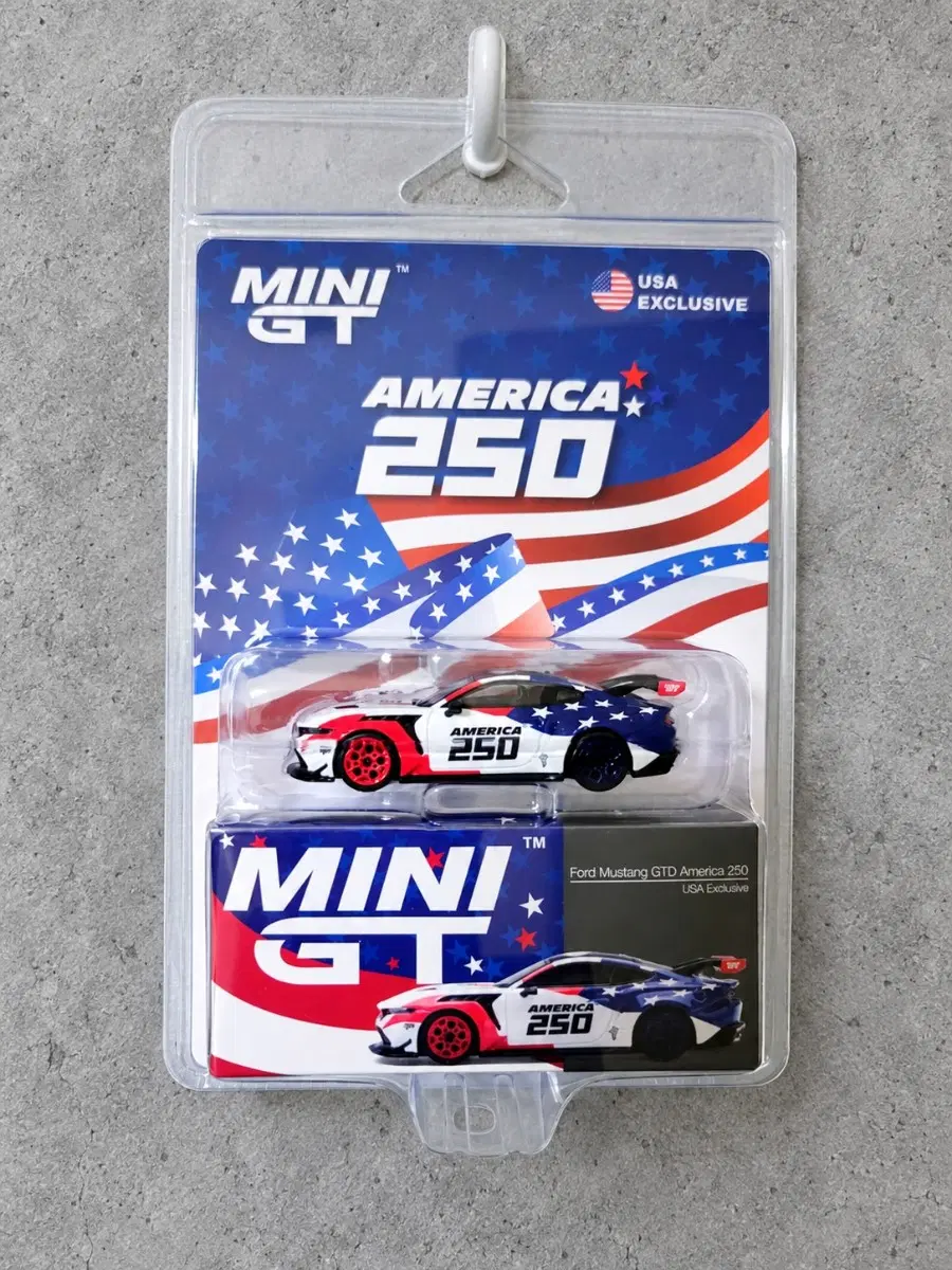 미니지티(1301-BL) 1:64 포드 머스탱 GTD - America 250 - 미국 특별판 (블리스터 패키지)