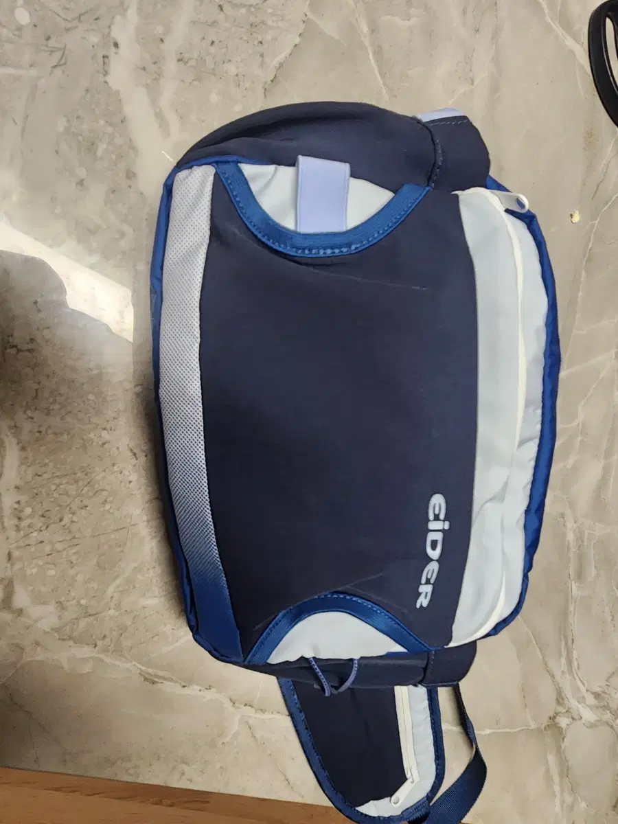 정품아이더EIDER 네이비 블루 가방