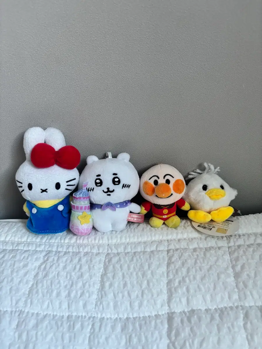 키티 미피, 치이카와, 호빵맨, 곰도리 인형 판매