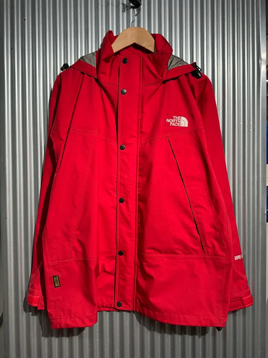 [100] 노스페이스 THE NORTH FACE 고어텍스 마운틴 후드 자켓