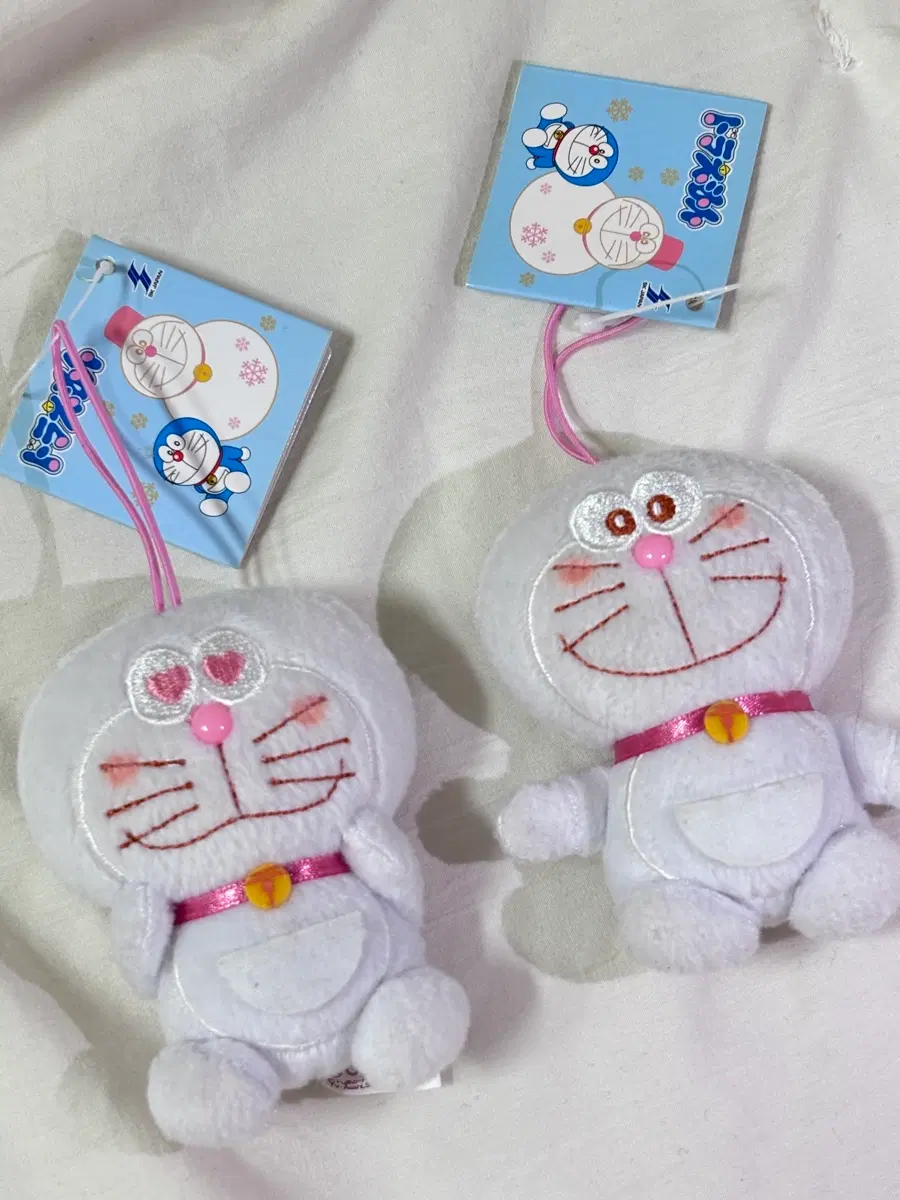 [일본정품] 눈꽃도라에몽 흰몽이 인형 키링