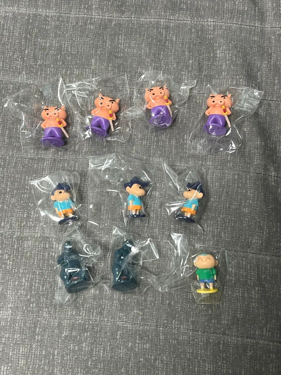 짱구 미니피규어 (철수3,공룡2,훈이,액션가면,부리부리)
