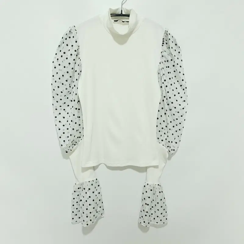 쉬인 땡땡이 배색 니트 블라우스 S_M2226