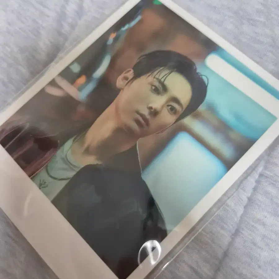 황민현 소바바 폴라로이드