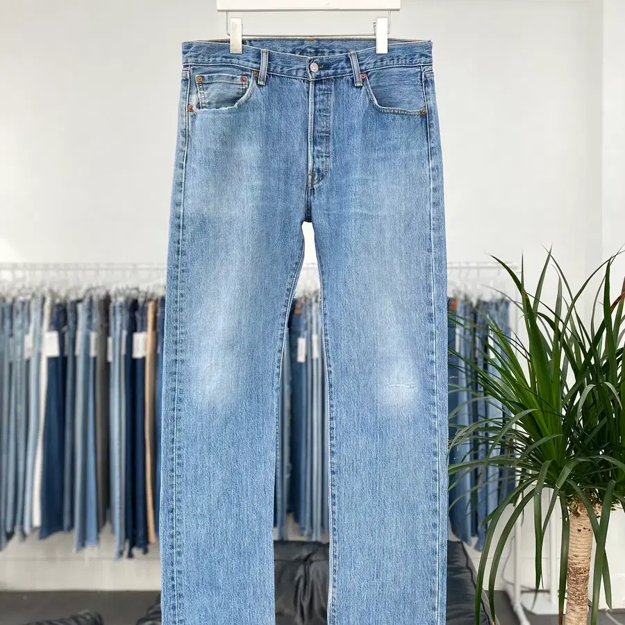 리바이스501 Straight Fit 00s 33사이즈 a6407