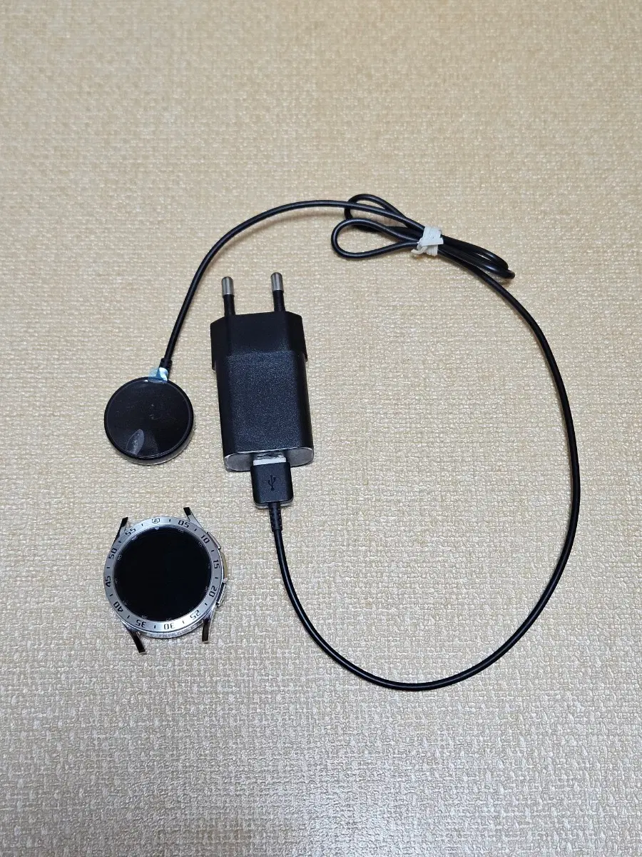 갤럭시워치4 클래식 42mm + 충전기