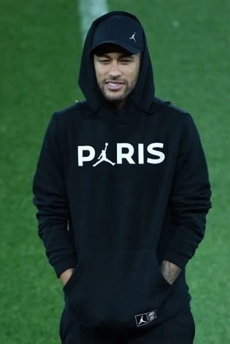 파리생제르망 psg x 조던 한정판 후드티 100사이즈(해외M)