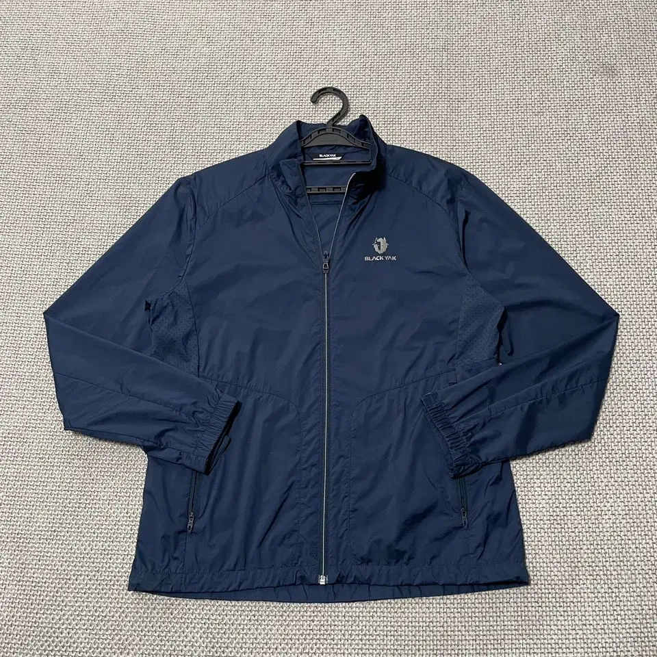 M 블랙야크 경량 바람막이 자켓 B.8635