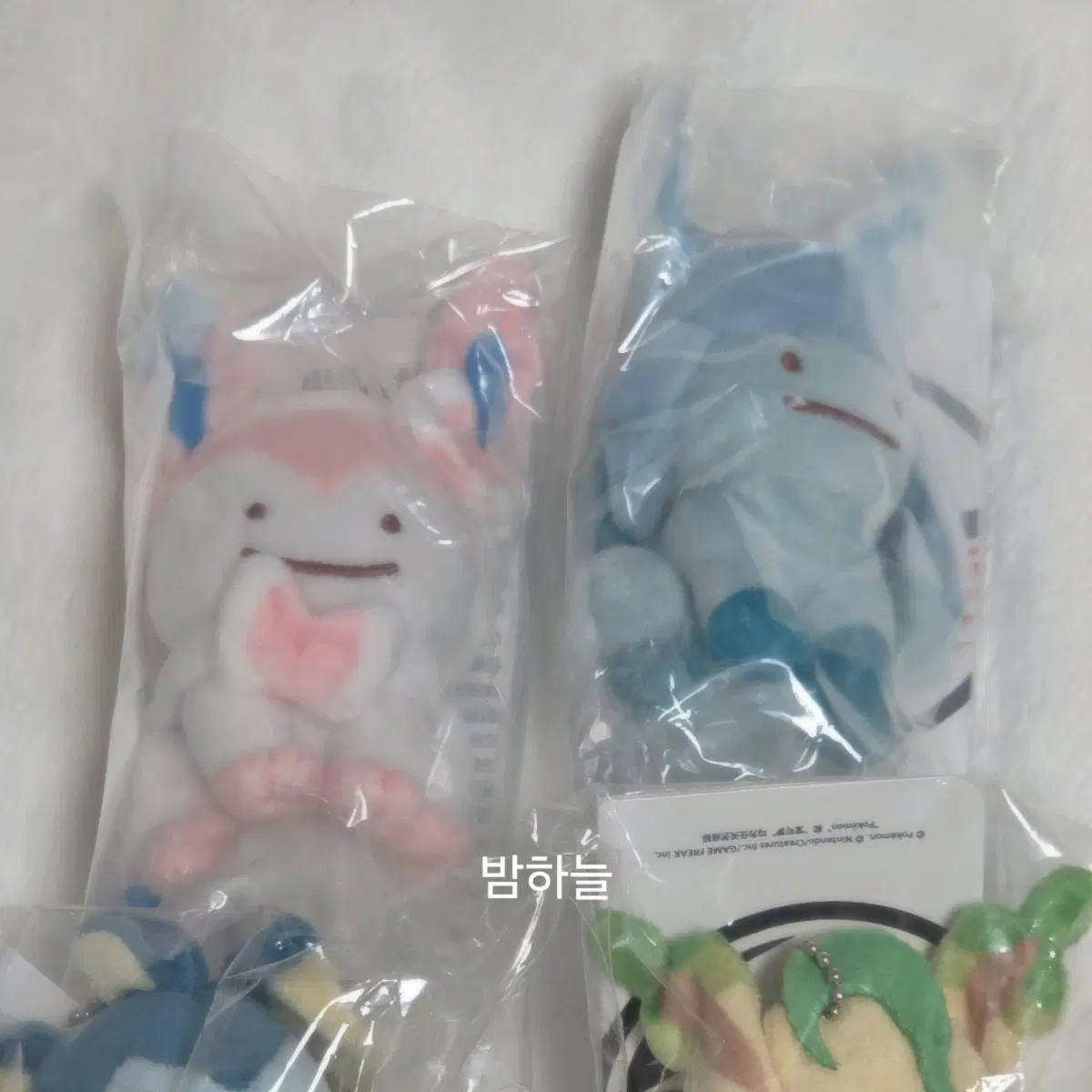 포켓몬센터 메타몽 변신 이브이즈 님피아 글레이시아 인형 키링