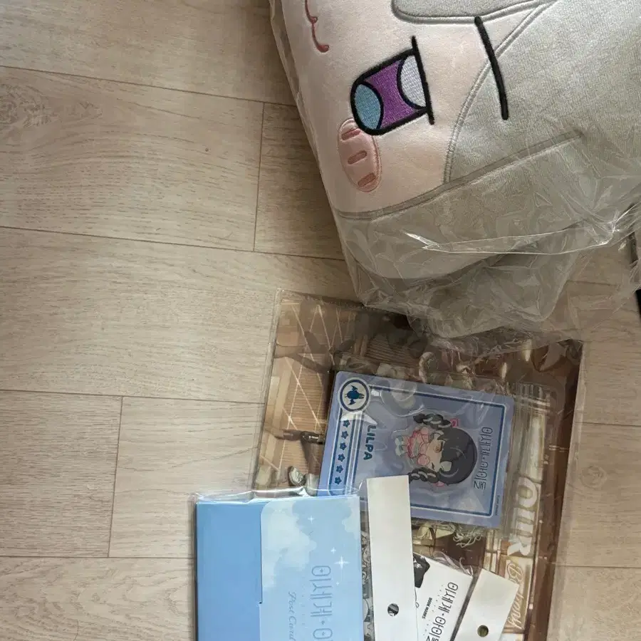 아이네쿠션,릴파스마트톡,팝업 엽서,팝업 책갈피,아우어l파일 일괄