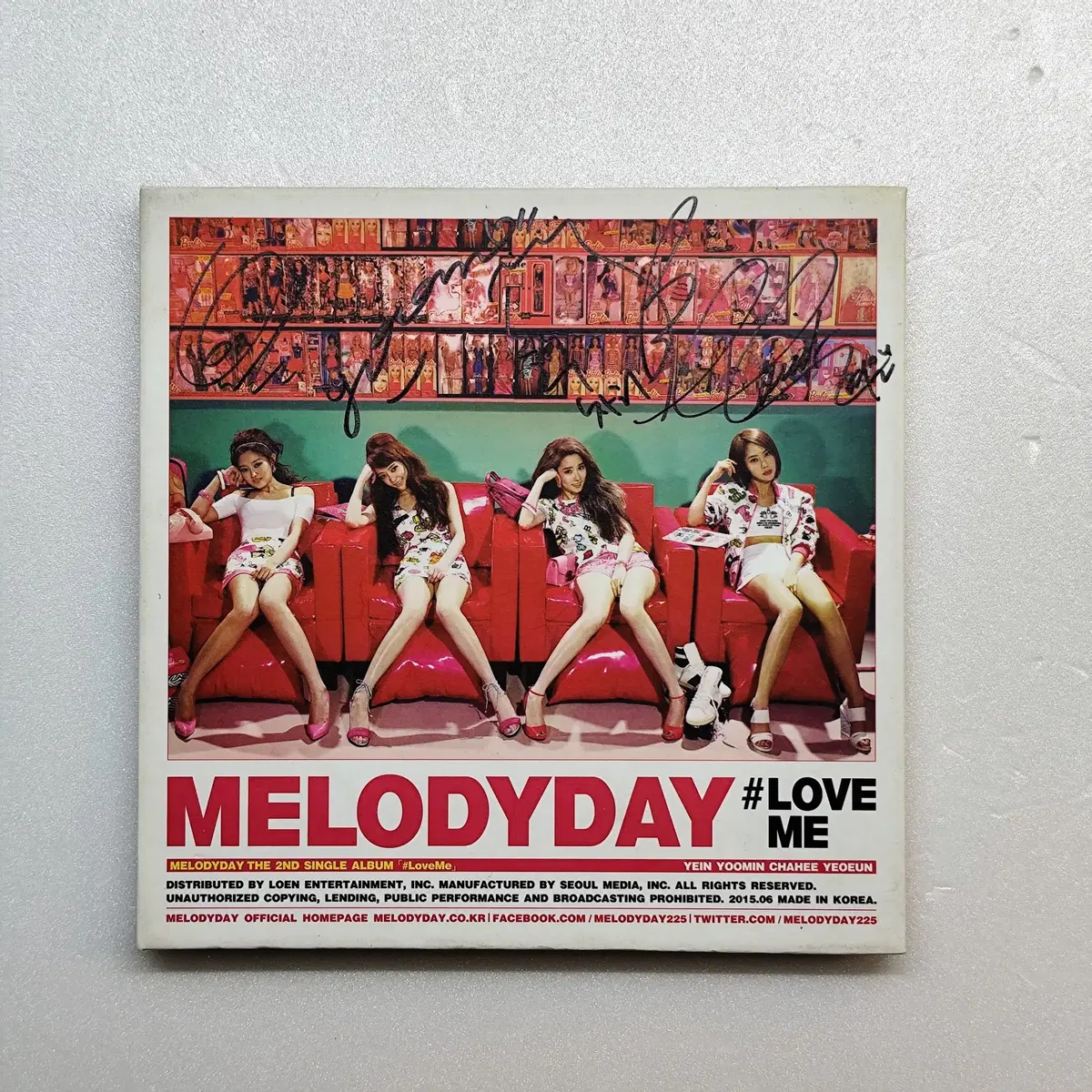 [친필사인] 멜로디데이(MelodyDay) 싱글 2집 #LoveMe 전원 친필 사인 앨범