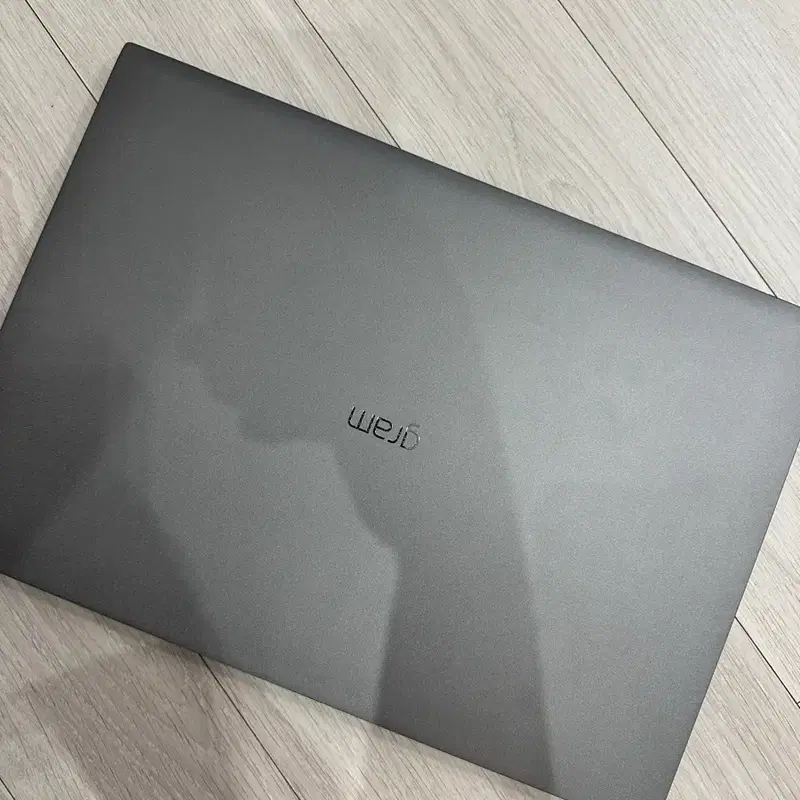 LG그램 17인치 i7 16기가 램 판매