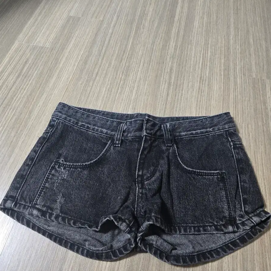 여성 청 반바지 블랙 워싱