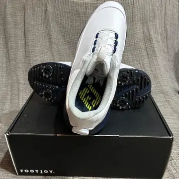 미사용 새상품 풋조이 울트라 핏 BOA 소프트 스파이크 27.5cm 화이트