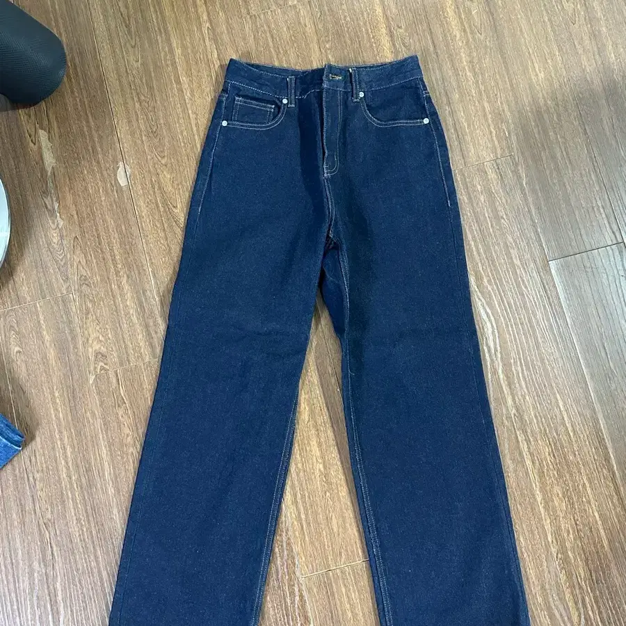 [28] 무신사 스탠다드 와이드 데님 팬츠 (딥 인디고)