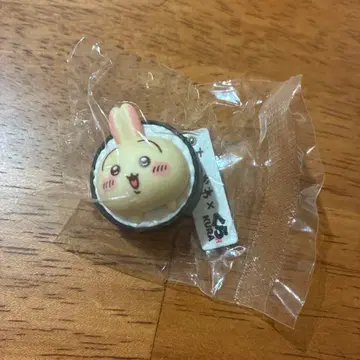 치이카와 x 쿠라스시 콜라보 키링 토끼